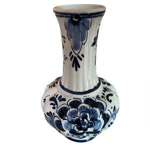 Delft Holland Hand-Painted Blue white Floral bud vase